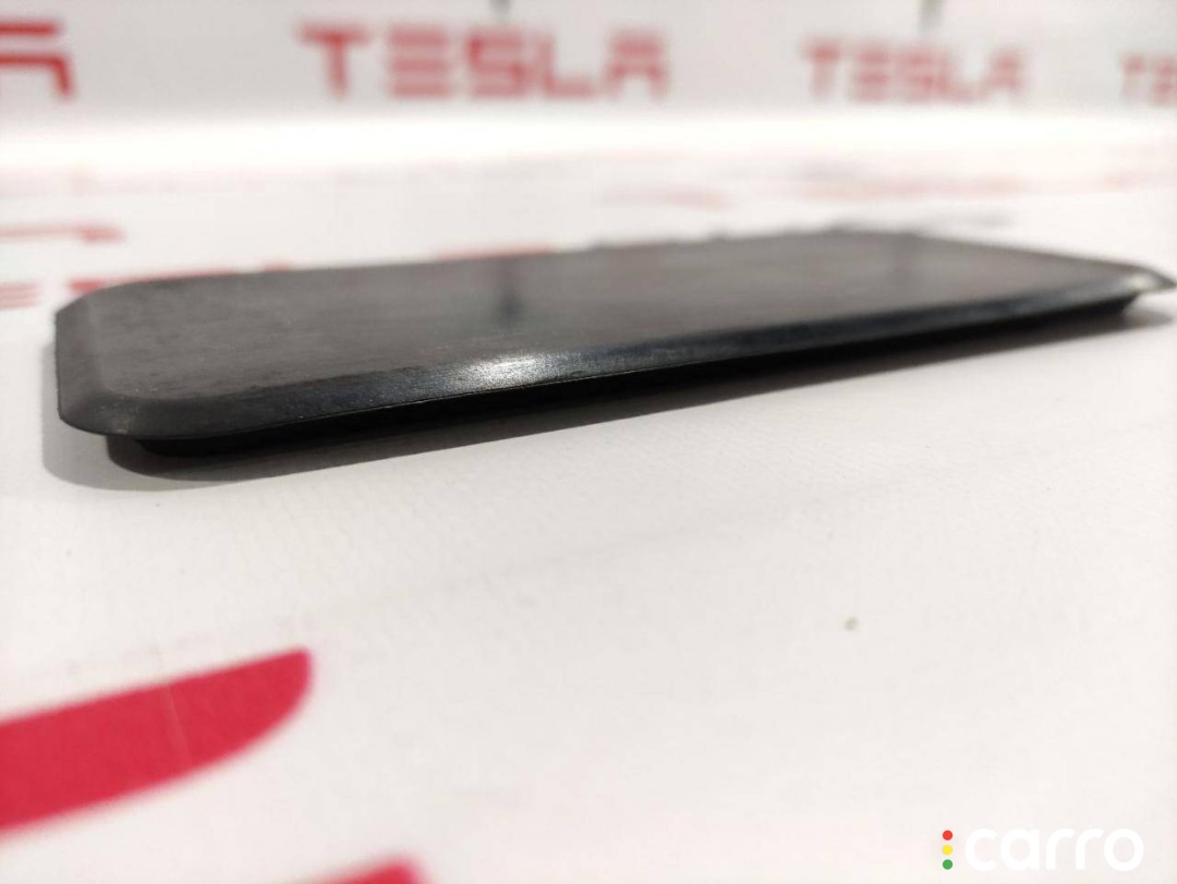 Заглушка порога кузова Tesla Model 3 2017-2021, 1110061-00-B, фото 1
