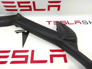 Уплотнитель проема дверного, ориг. номер 1090511-00-K, Tesla Model 3 2017-2021