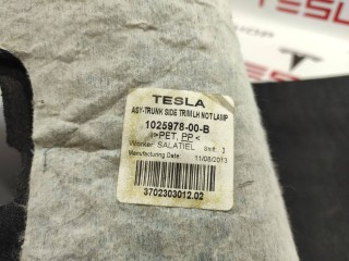 Отделка багажника, ориг. номер 1025978-00-B, Tesla Model S 2012-2016