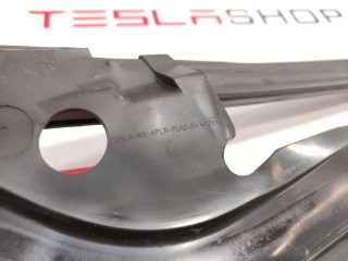 Уплотнитель форточки двери, ориг. номер 1090502-00-G, Tesla Model 3 2017-2021