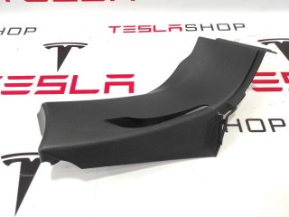 Накладка ремня безопасности стойки С, ориг. номер 1024730-00-B, Tesla Model S 2012-2016