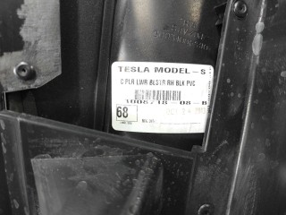 Накладка стойки С, ориг. номер 1008718-08-B, Tesla Model S 2012-2016