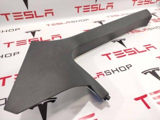 Накладка стойки А, ориг. номер 1010668-00-F, 1002516-00-C, Tesla Model S 2012-2016