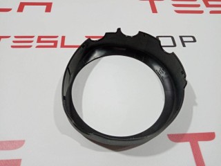 Кольцо верхнее кожуха рулевой колонкой с круизом, ориг. номер 1007009-00-C, Tesla Model S 2012-2016