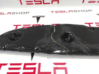 Шумоизоляция крыла, ориг. номер 1037731-00-B, Tesla Model X 2015-2021