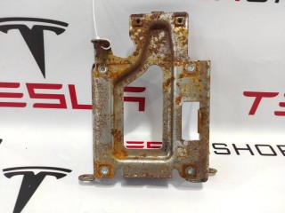 прочая запчасть, ориг. номер 1009126-00-E, Tesla Model S 2012-2016