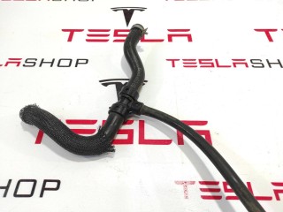 Шланг охлаждения с батареи в резервуар, ориг. номер 6007349-00-F, Tesla Model S 2012-2016