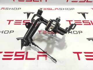 Крепление аккумулятора 12V, ориг. номер 1103710-00-B, 1119120-00-D, Tesla Model 3 2017-2021