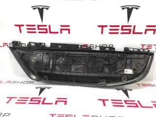 Накладка карты двери левой задней, ориг. номер 1037508-18-I, 1037049-00-A, Tesla Model X 2015-2021