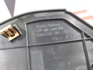 Накладка боковая торпеды, ориг. номер 1028357-00-A, 1002326-00-E, Tesla Model S 2012-2016