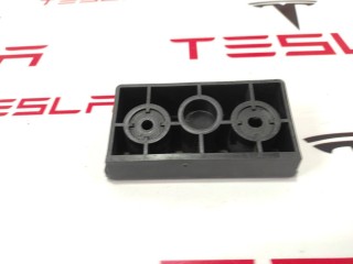 Опора под домкрат (подушка), ориг. номер 1009124-00-C, Tesla Model S 2012-2016