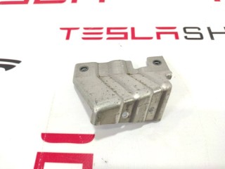 Кронштейн крепления клапана, ориг. номер 6007593-00-A, Tesla Model S 2012-2016