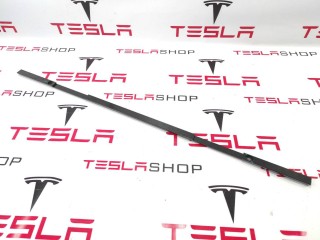прочая запчасть, ориг. номер 1101082-00-P, Tesla Model S 2012-2016
