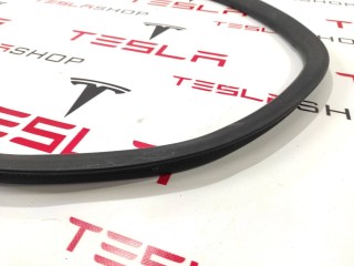 Уплотнитель бокса подкапотного резиновый, ориг. номер 6009581-00-C, Tesla Model S 2012-2016
