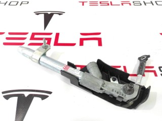 прочая запчасть, ориг. номер 1005265-00-B, Tesla Model X 2015-2021