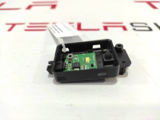 Фонарь подсветки салона, ориг. номер 1046533-00-A, 1023772-00-A, Tesla Model S 2012-2016
