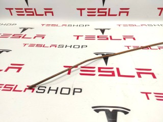 Трубка медная тросика привода люка правая, ориг. номер 6008690-00-E, Tesla Model S 2012-2016