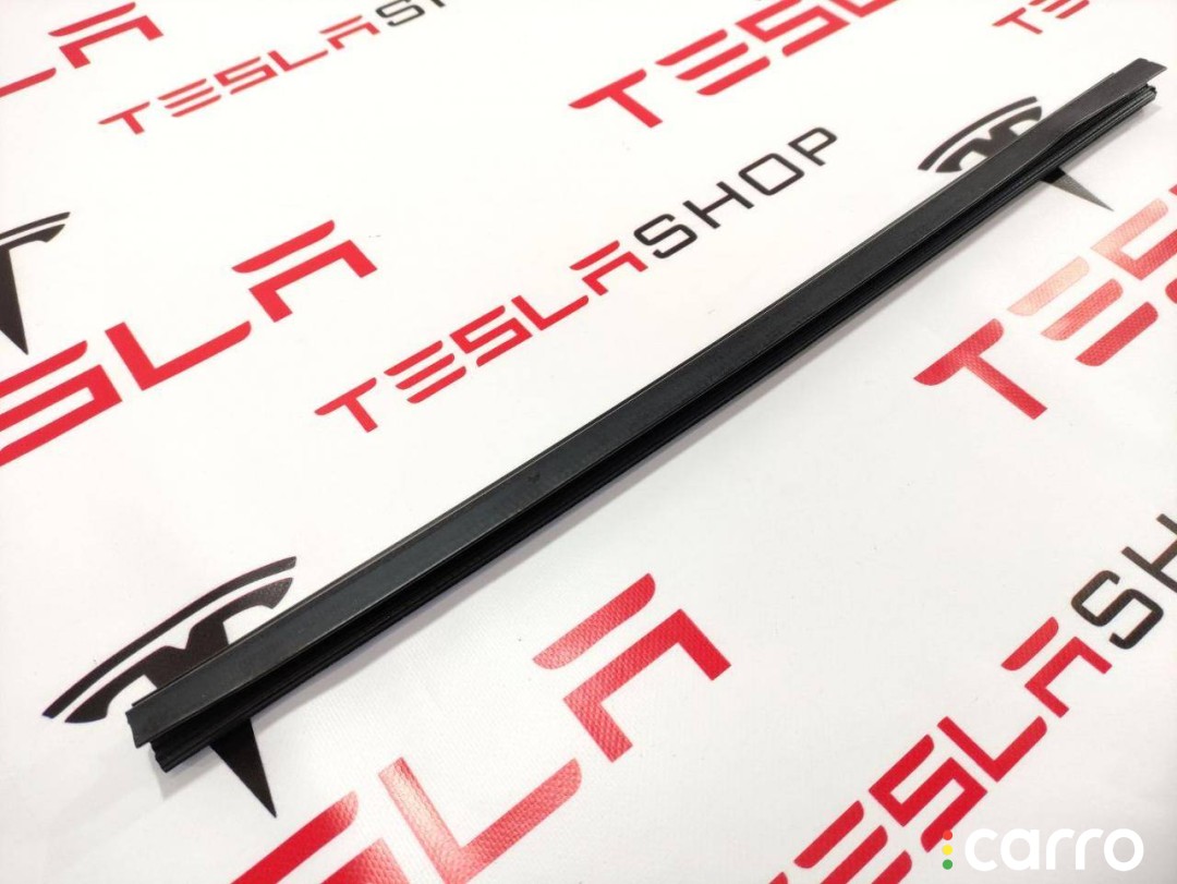 Уплотнитель стекла внутренний двери Tesla Model S 2012-2016, 1038408-00-A, фото 1