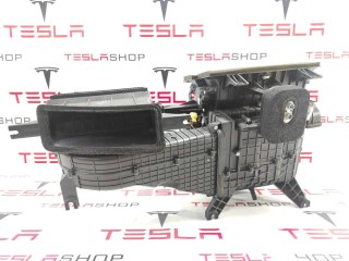 прочая запчасть, ориг. номер 6007378-00-G, Tesla Model X 2015-2021