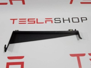 Ограничитель коврика центральной консоли, ориг. номер 1009247-00-D, Tesla Model S 2012-2016