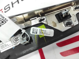Накладка декоративная обшивки двери, ориг. номер 1035788-09-C, Tesla Model X 2015-2021