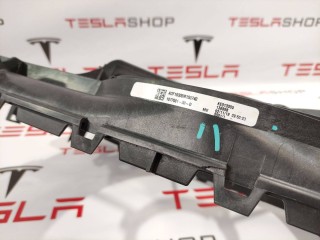 Корпус радиатора охлаждения, ориг. номер 1077081-00-D, Tesla Model 3 2017-2021