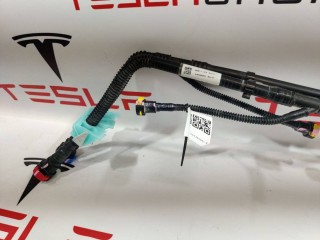 Патрубок системы охлаждения батареи, ориг. номер 1043854-00-B, Tesla Model X 2015-2021