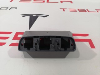 Корпус кронштейна дисплея, ориг. номер 1105487-00-F, Tesla Model 3 2017-2021