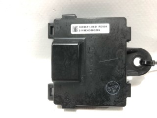 прочая запчасть, ориг. номер 1069651-00-D, Tesla Model S  [2-й рестайлинг] 2021-2026