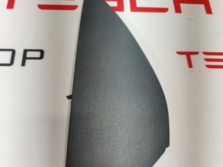Накладка боковая торпеды, ориг. номер 1028360-00-A, 1028362-00-A, Tesla Model S 2016-2021