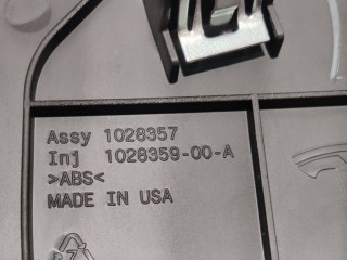 Накладка боковая торпеды, ориг. номер 1028359-00-A, 1028357-00-A, Tesla Model S 2016-2021