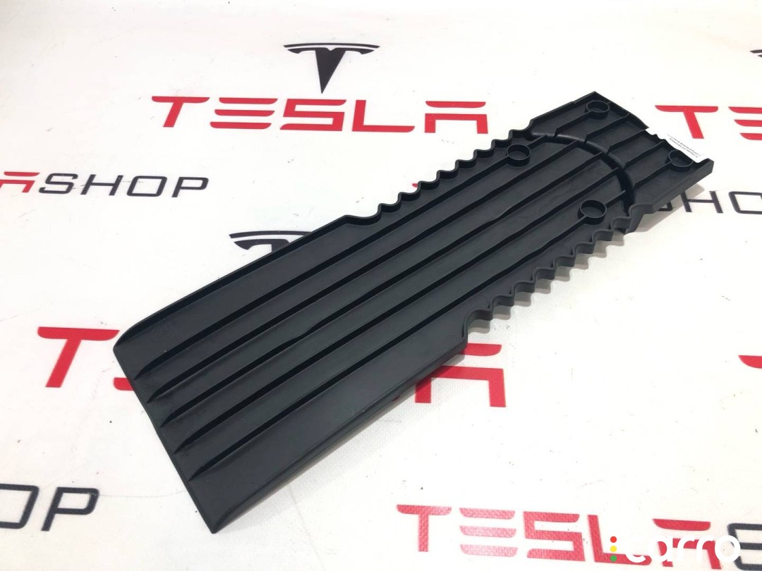Коврик резиновый центральной консоли Tesla Model S 2016-2021, 1058083-00-B, фото 3