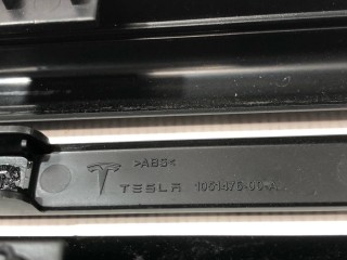 прочая запчасть, ориг. номер 1051476-00-A, Tesla Model S 2012-2016
