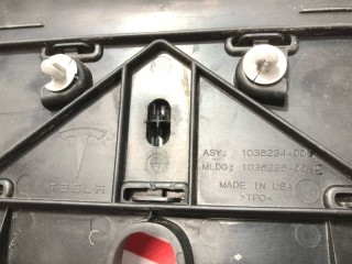 Подкапотный пластик бокса, ориг. номер 1036235-00-E, 1036234-00-F, Tesla Model X 2015-2021