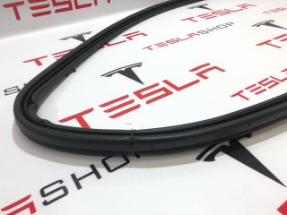 Уплотнитель бокса подкапотного резиновый, ориг. номер 1486211-00-A, Tesla Model X 2015-2021