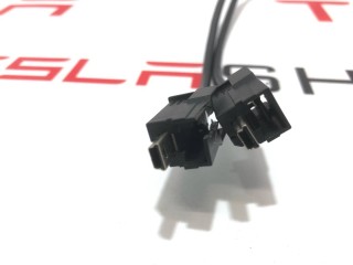 Кабель USB, ориг. номер 1004815-08-B, Tesla Model S 2016-2021