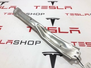 прочая запчасть, ориг. номер 1064611-00-B, Tesla Model S 2012-2016