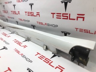 Накладка порога рокерной панели, ориг. номер 6005874-00-G, Tesla Model S 2016-2021