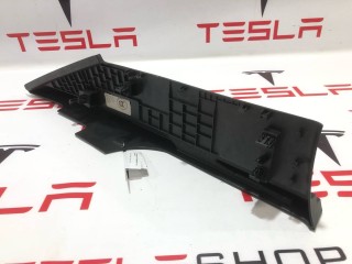 Накладка багажника (под полку), ориг. номер 1010339-00-D, 1016337-00-D, Tesla Model S 2016-2021