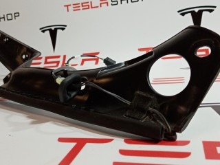 Накладка закрытия подъемной задней двери, ориг. номер 1041595-00-D, Tesla Model X 2015-2021