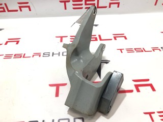 Кронштейн крепления двигателя, ориг. номер 1031049-S0-F, 1077751-00-A, Tesla Model S 2016-2021