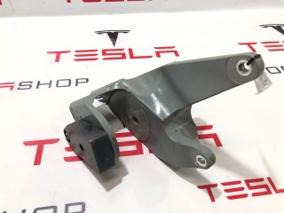 прочая запчасть, ориг. номер 1031049-S0-F, 1077751-00-A, Tesla Model S 2012-2016