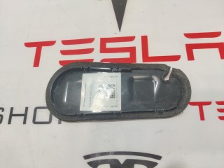 Заглушка замка двери, ориг. номер 1064669-00-A, Tesla Model S 2016-2021