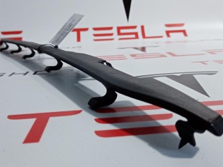 прочая запчасть, ориг. номер 1130985-00-B, Tesla Model Y 2020-2026