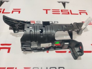 Кронштейн накладки, подъемной задней двери, ориг. номер 1055050-04-I, Tesla Model X 2015-2021