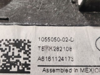 Кронштейн накладки, подъемной задней двери, ориг. номер 1055050-04-I, Tesla Model X 2015-2021