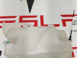 Крышка пиропатрона основной батареи, ориг. номер 1055495-00-B, Tesla Model S 2016-2021