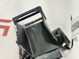 Кронштейн воздуховода противотуманной фары, ориг. номер 1056247-00-E, Tesla Model X 2015-2021