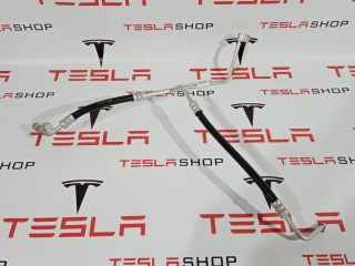 Трубка радиатора кондиционера, ориг. номер 1004294-00-A, Tesla Model S 2012-2016