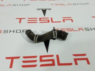 Шланг охлаждения для насоса, ориг. номер 6007345-00-D, Tesla Model S 2012-2016